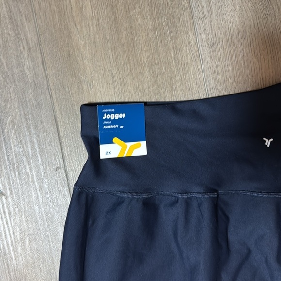 NWT! Navy High-Waisted PowerSoft 7/8-Length Joggers - Size 2X💎 - Picture 8 of 9